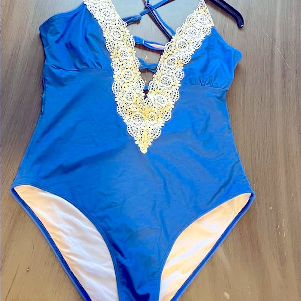 Cupshe XXL Blue With Lace Trim Swimsuit